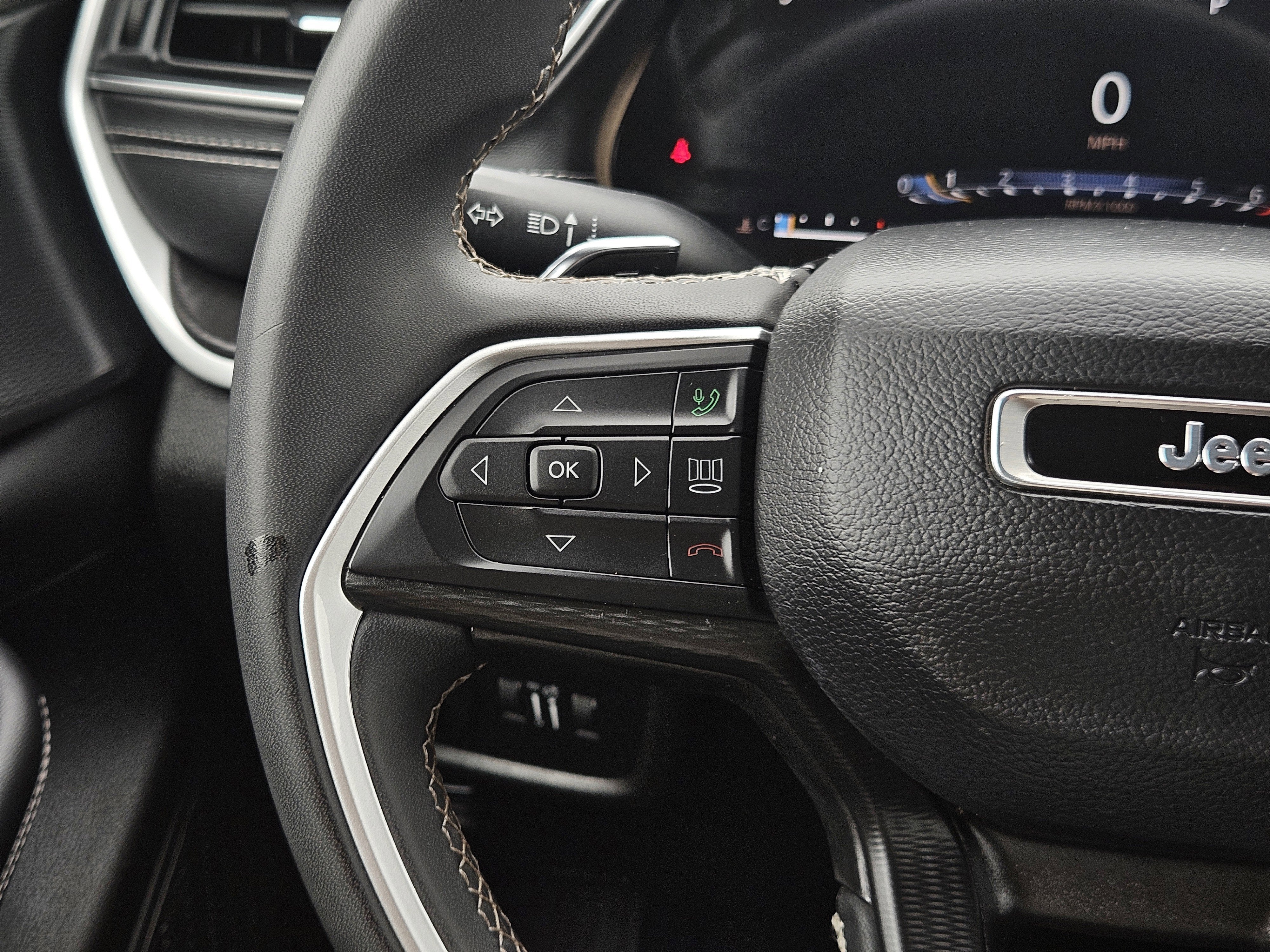 2023 Jeep Grand Cherokee Laredo