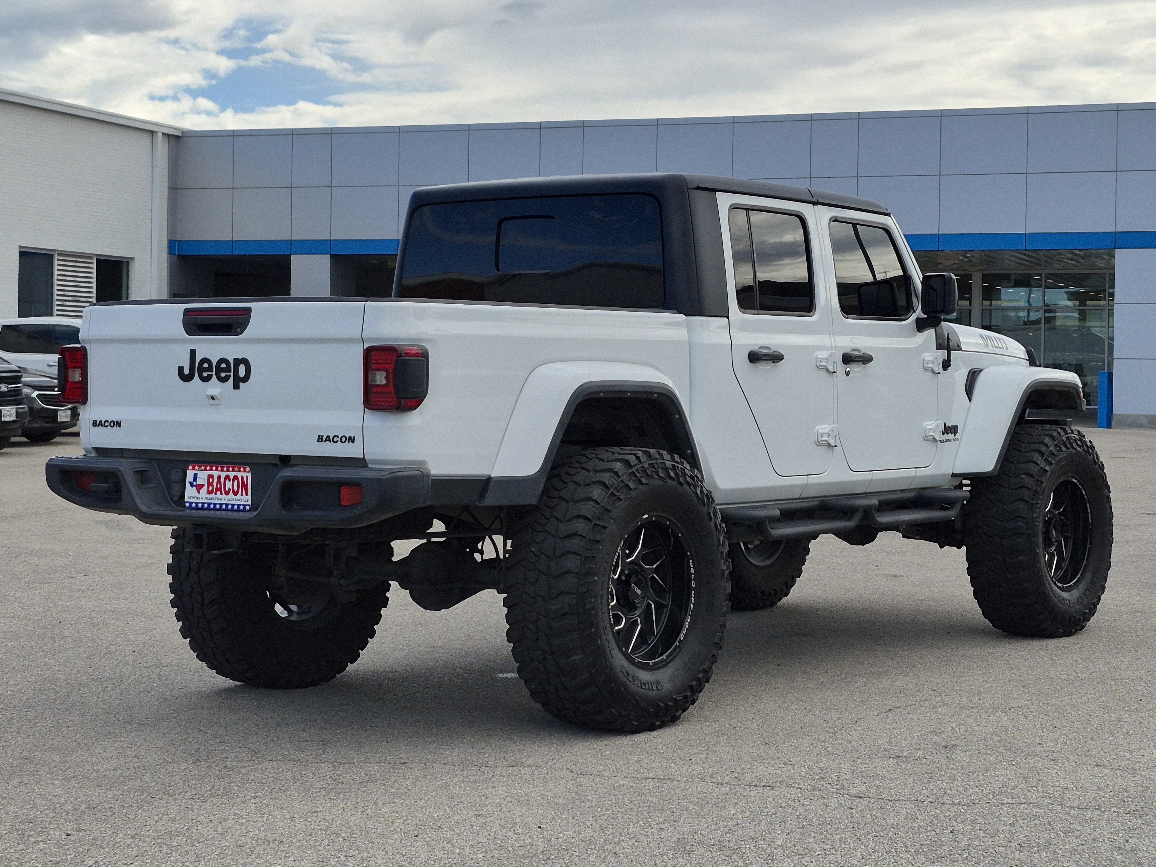 2022 Jeep Gladiator Willys
