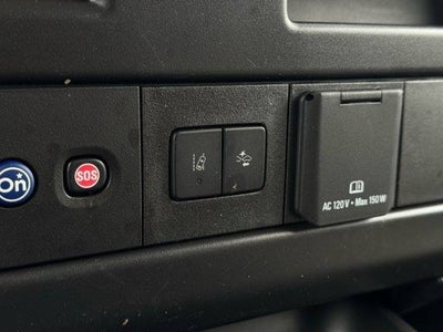 2025 Chevrolet Express Passenger 1LT