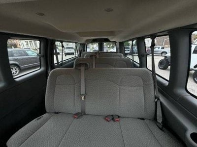 2025 Chevrolet Express Passenger 1LT