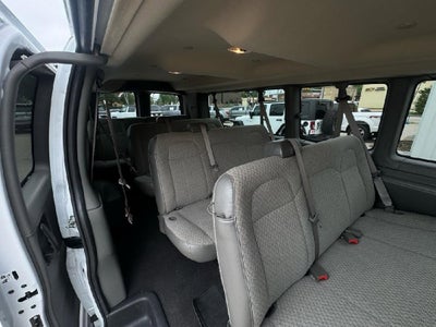 2025 Chevrolet Express Passenger 1LT