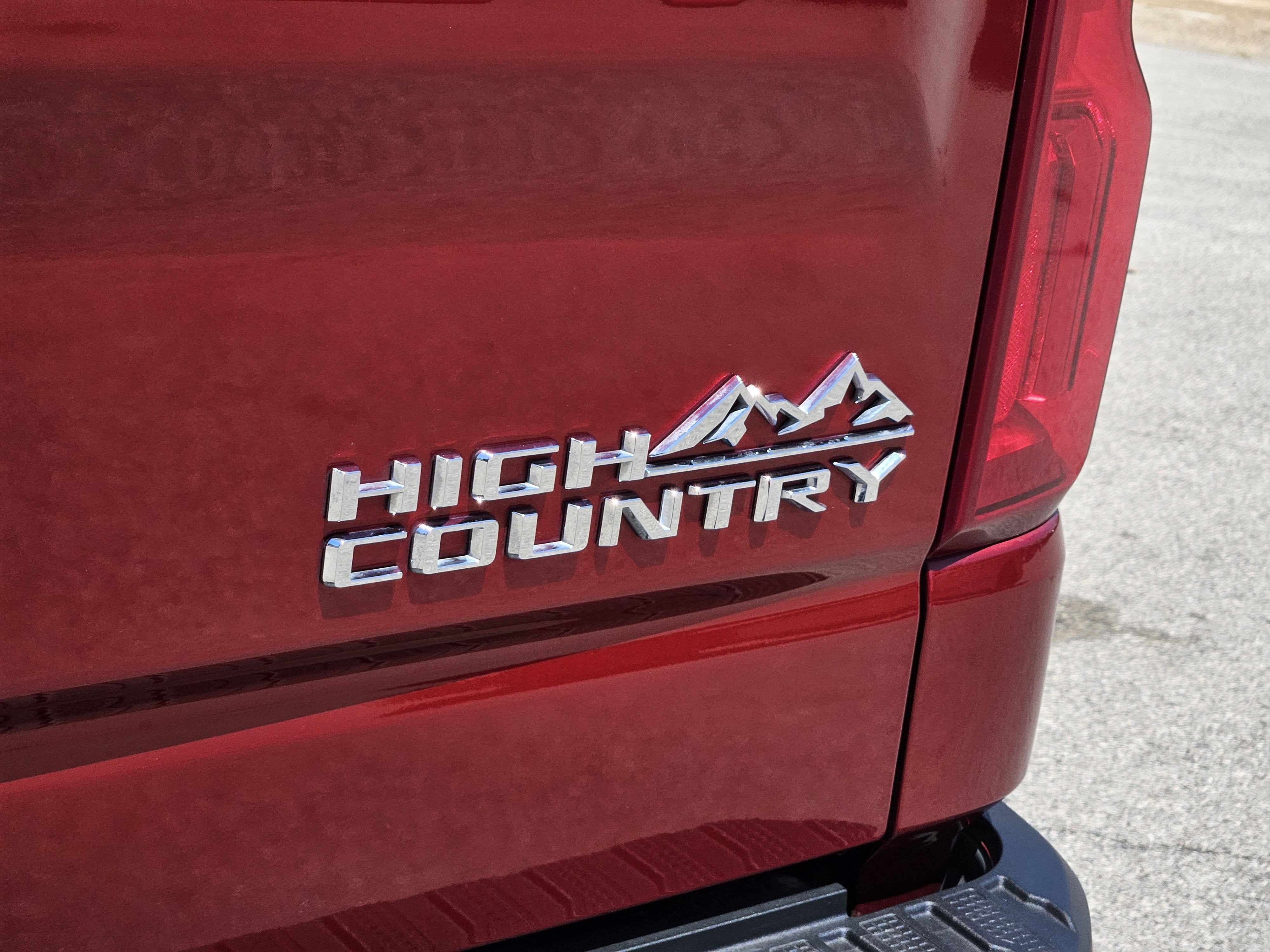 2023 Chevrolet Silverado 1500 High Country