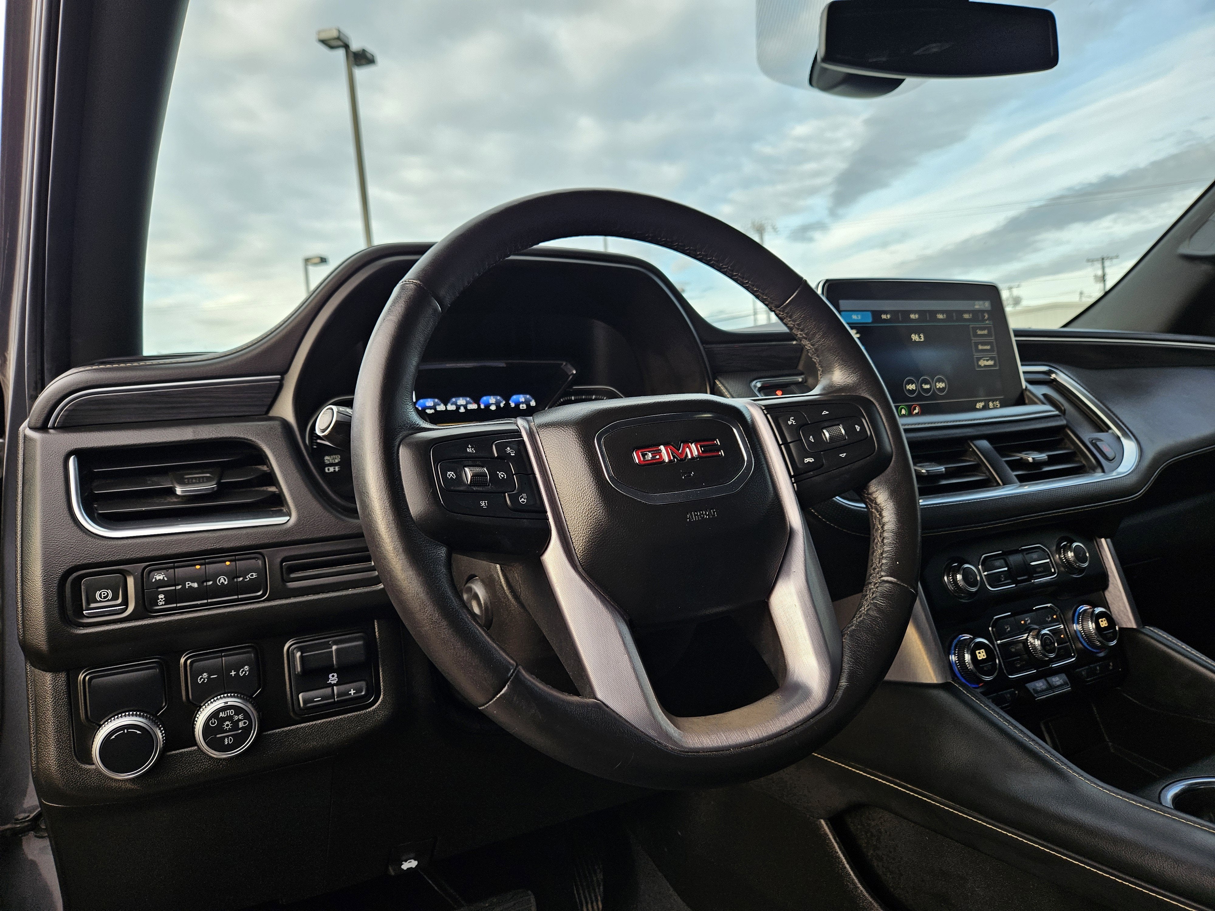 2021 GMC Yukon SLT