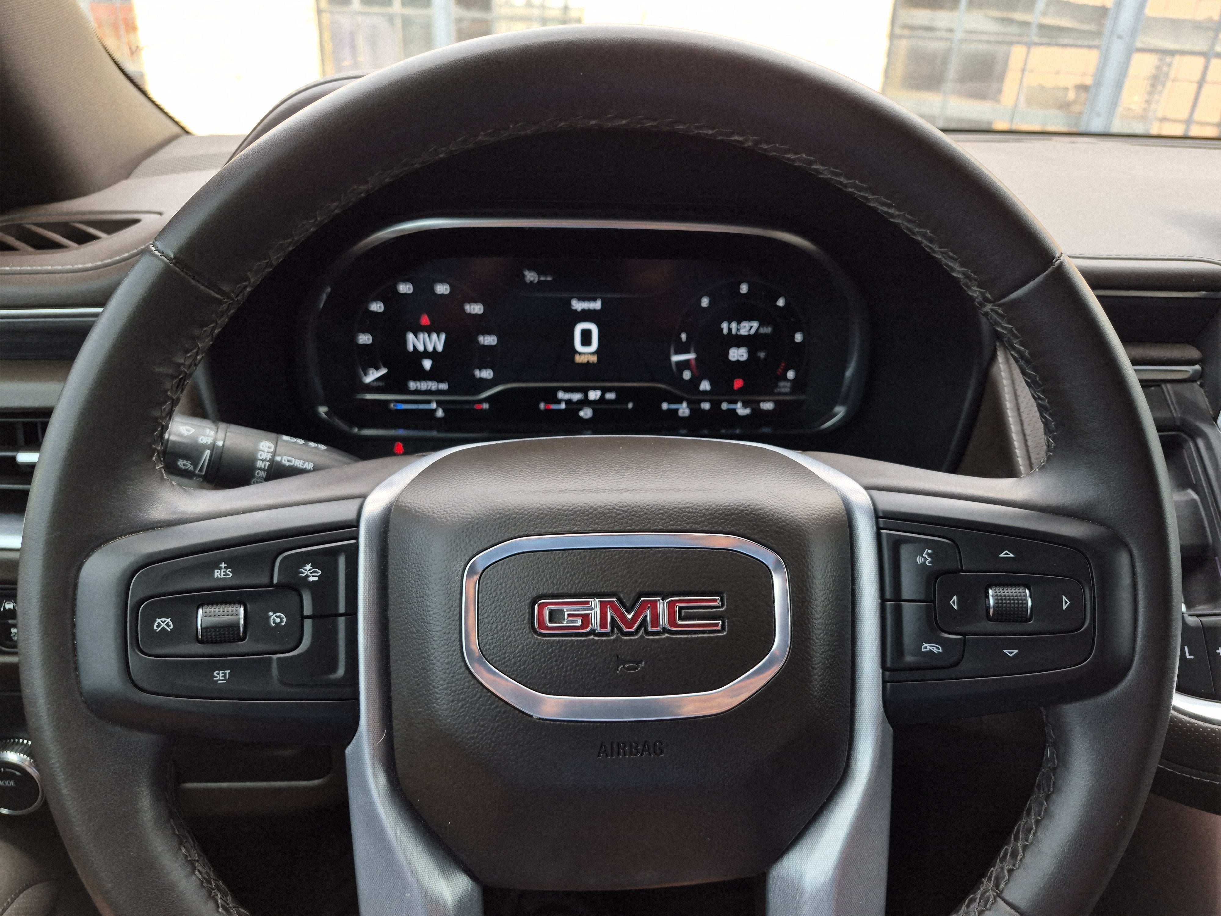 2024 GMC Yukon SLT