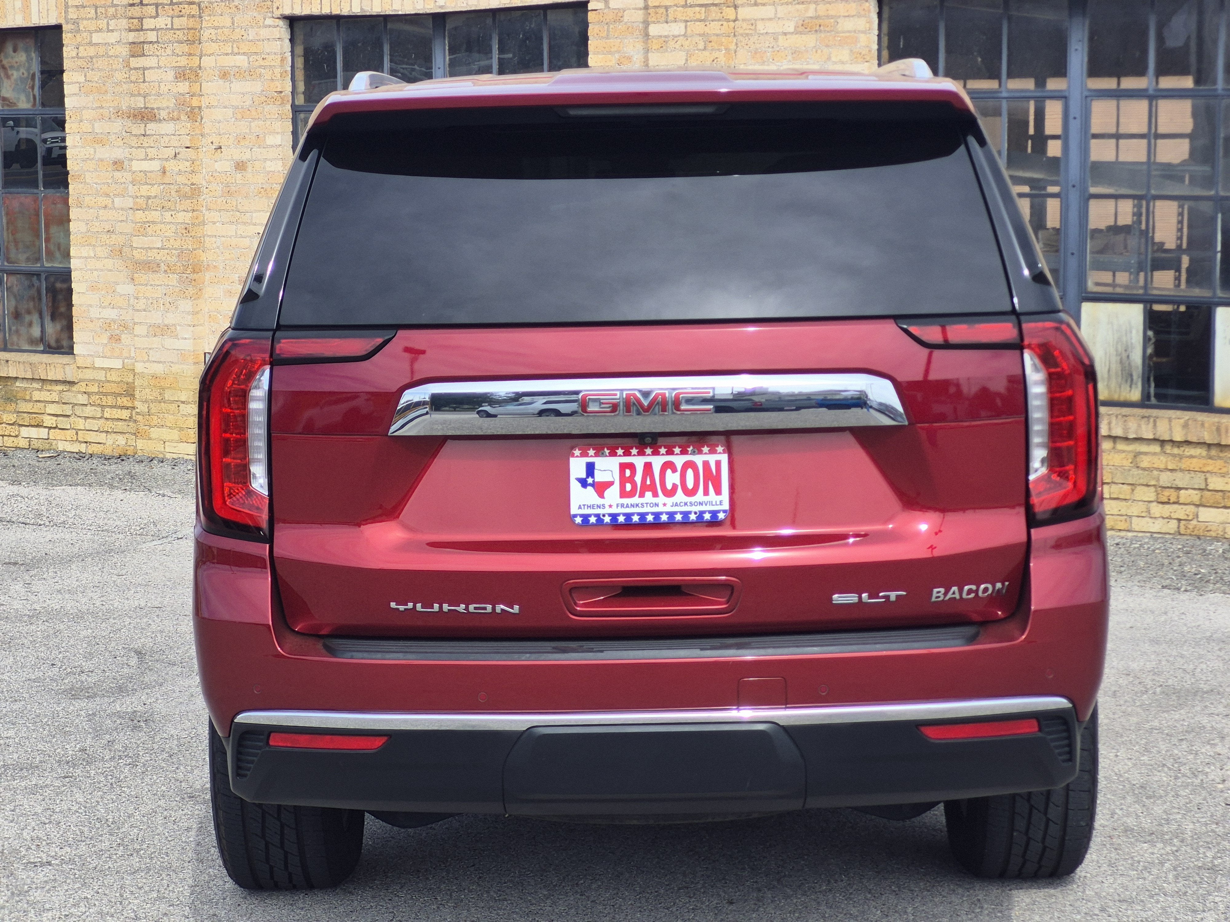 2024 GMC Yukon SLT