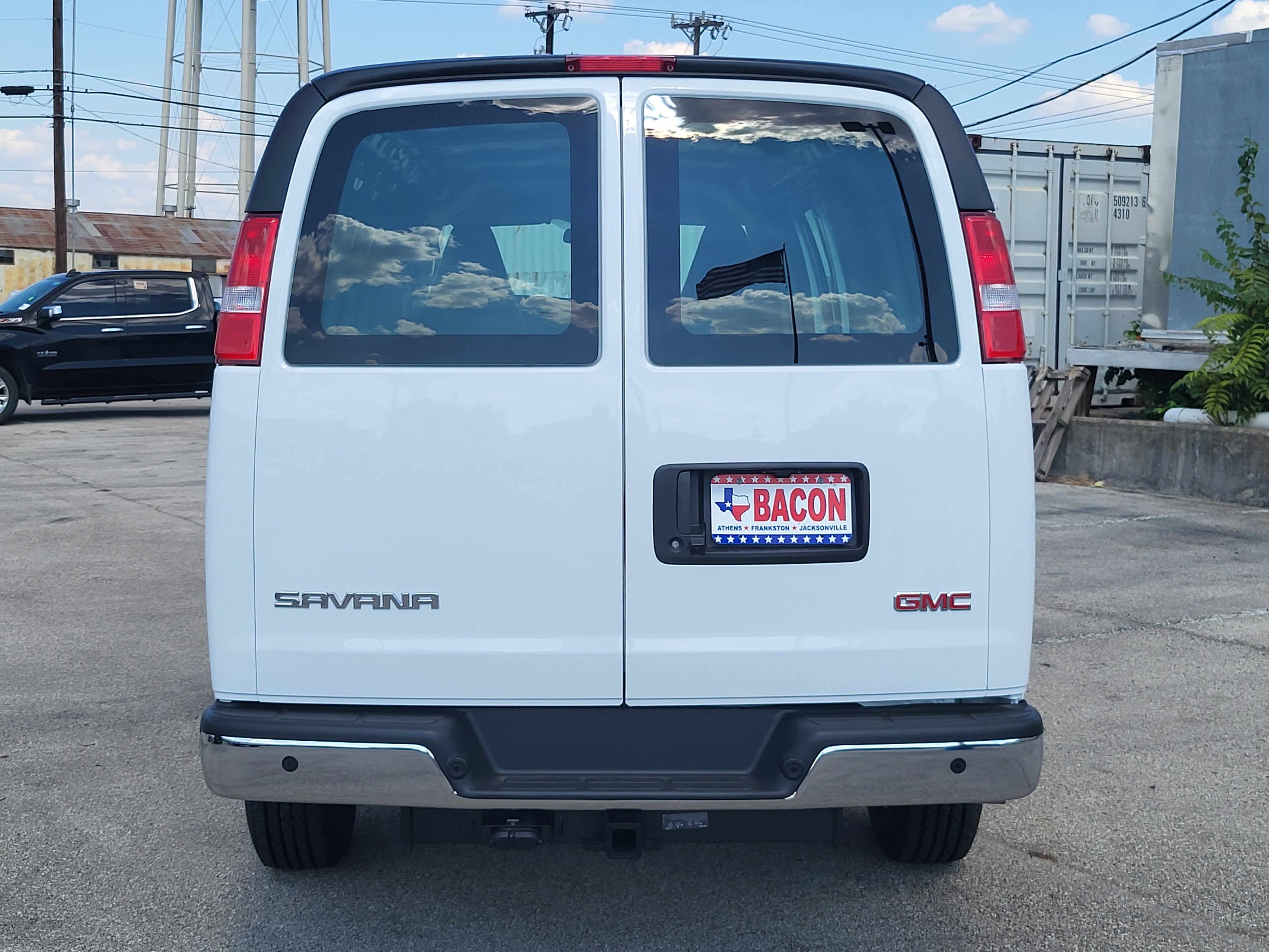 2025 GMC Savana Cargo 2500 Work Van
