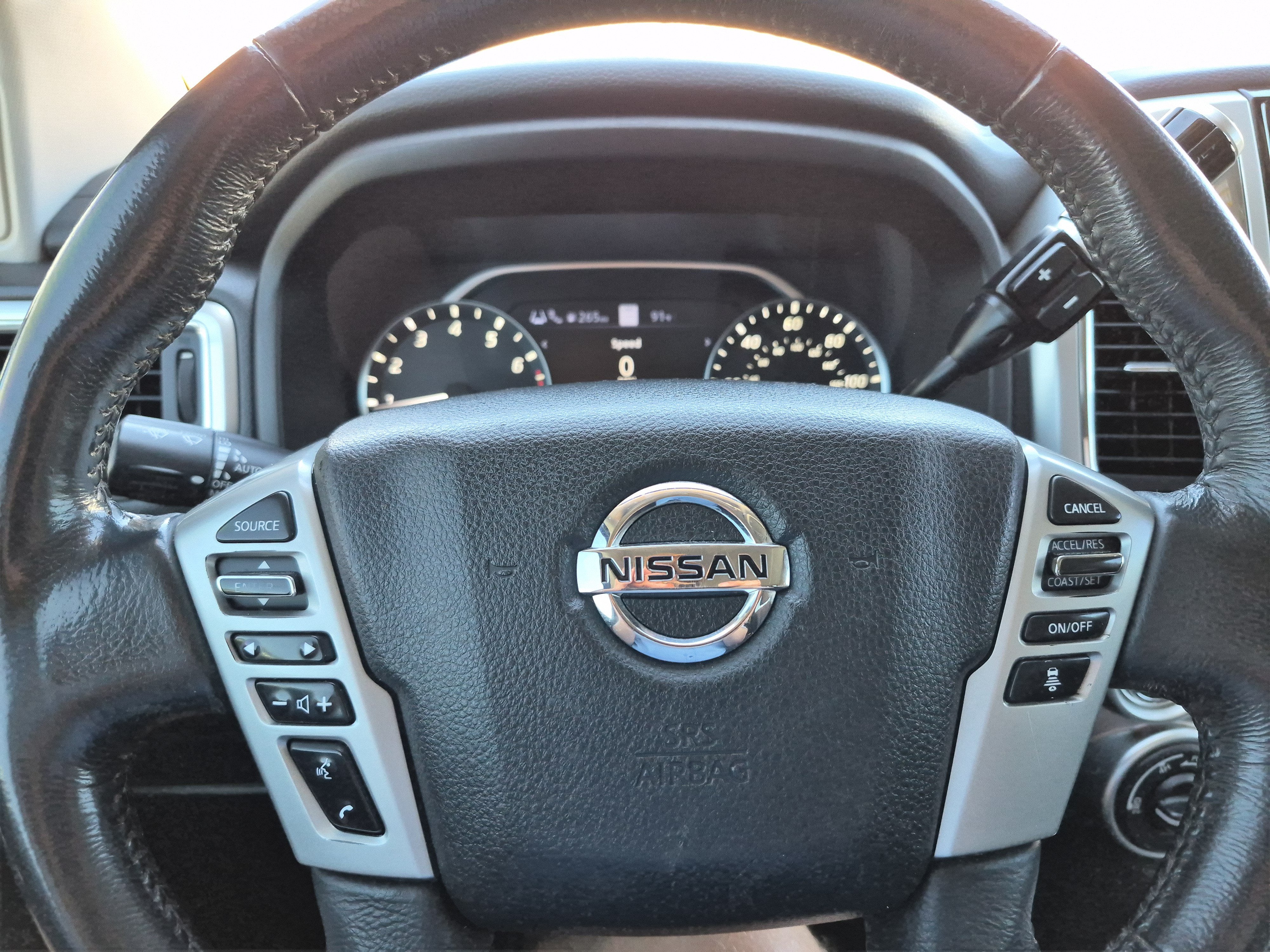 2021 Nissan Titan SV