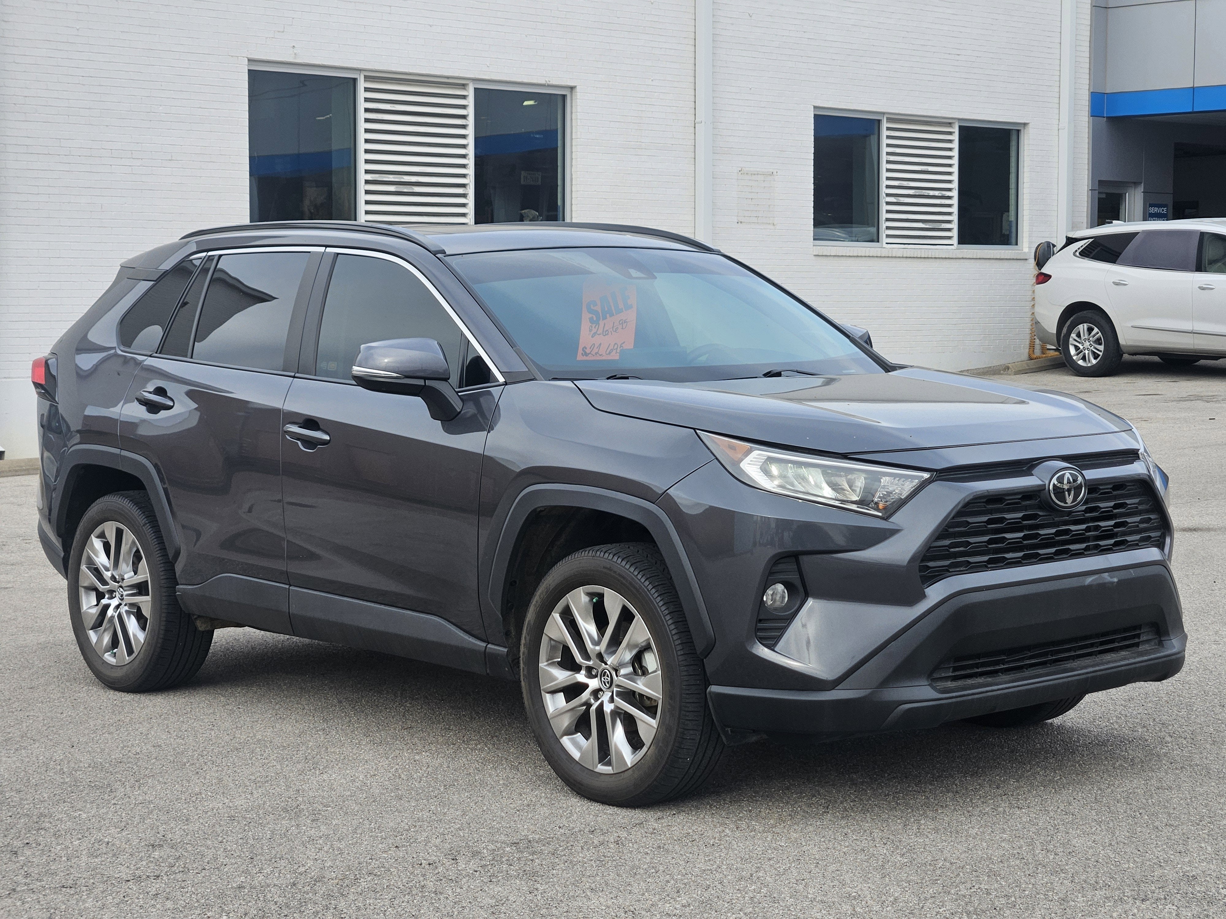2020 Toyota RAV4 XLE Premium