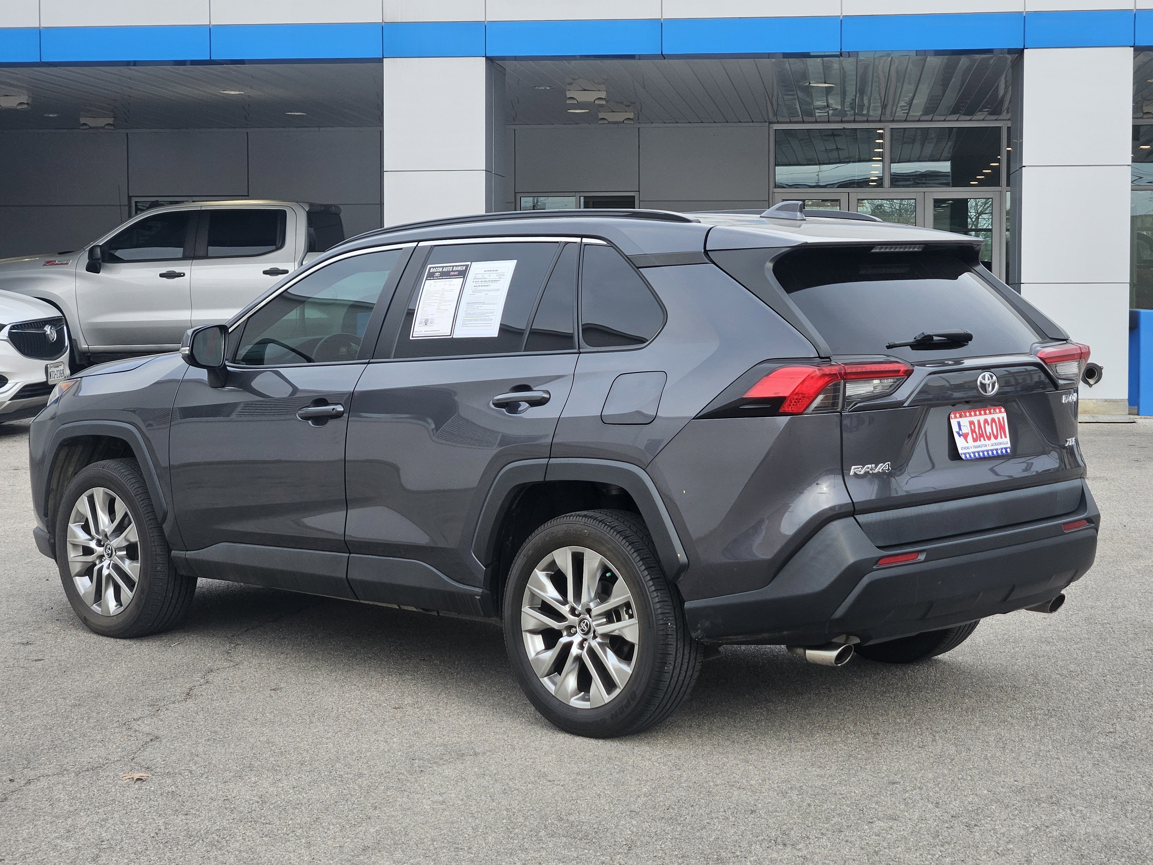 2020 Toyota RAV4 XLE Premium