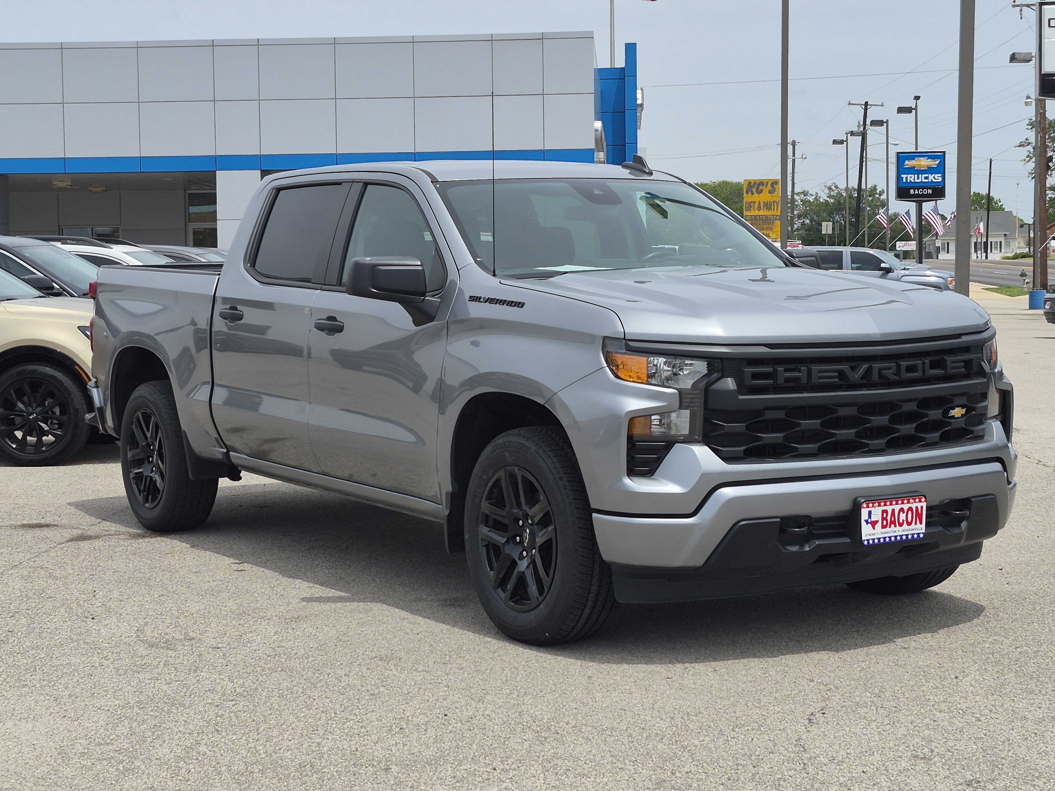 2024 Chevrolet Silverado 1500 Custom