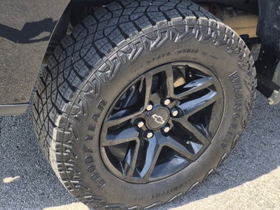 2025 Chevrolet Silverado 1500 Custom Trail Boss