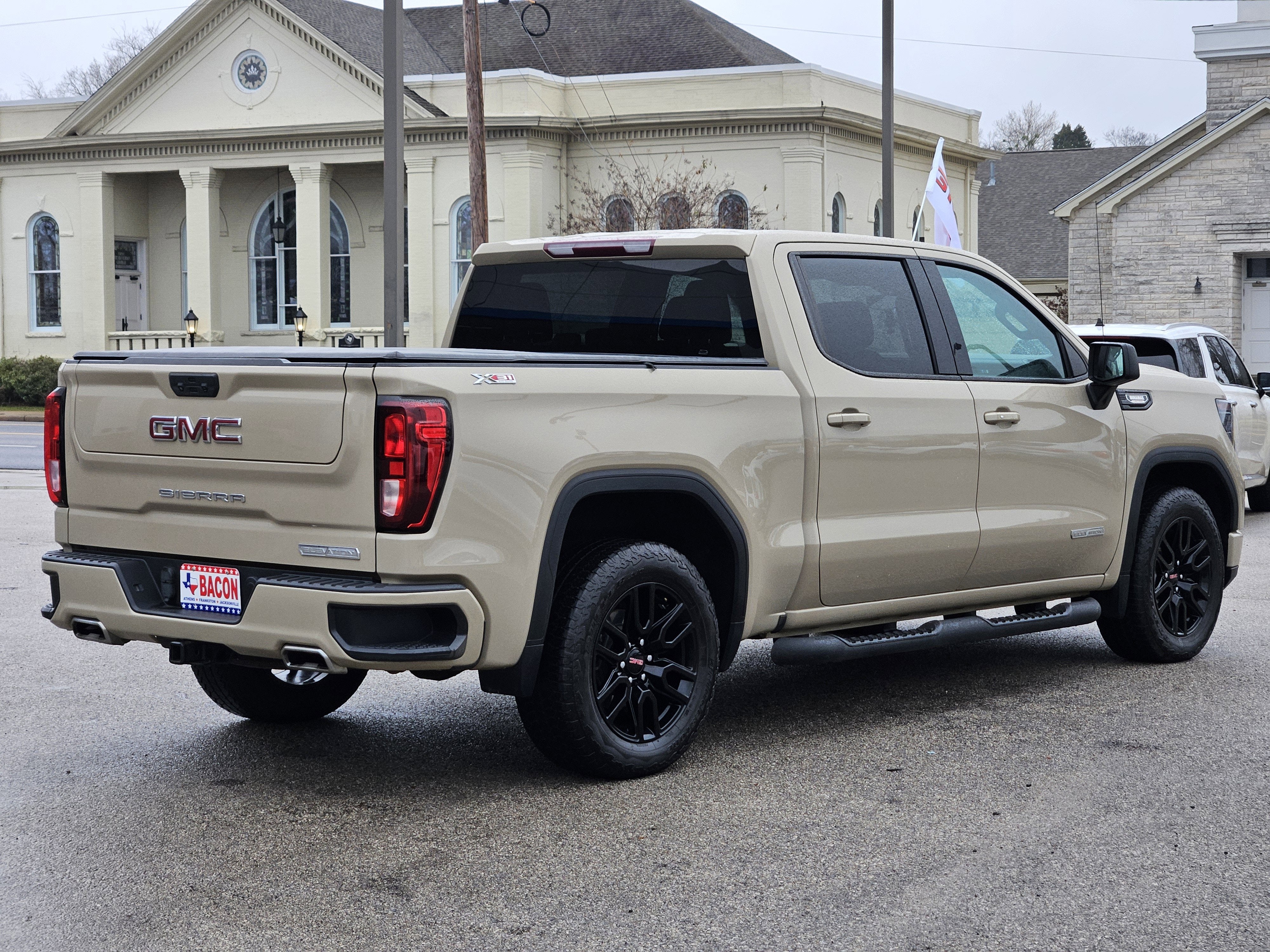 2022 GMC Sierra 1500 Elevation