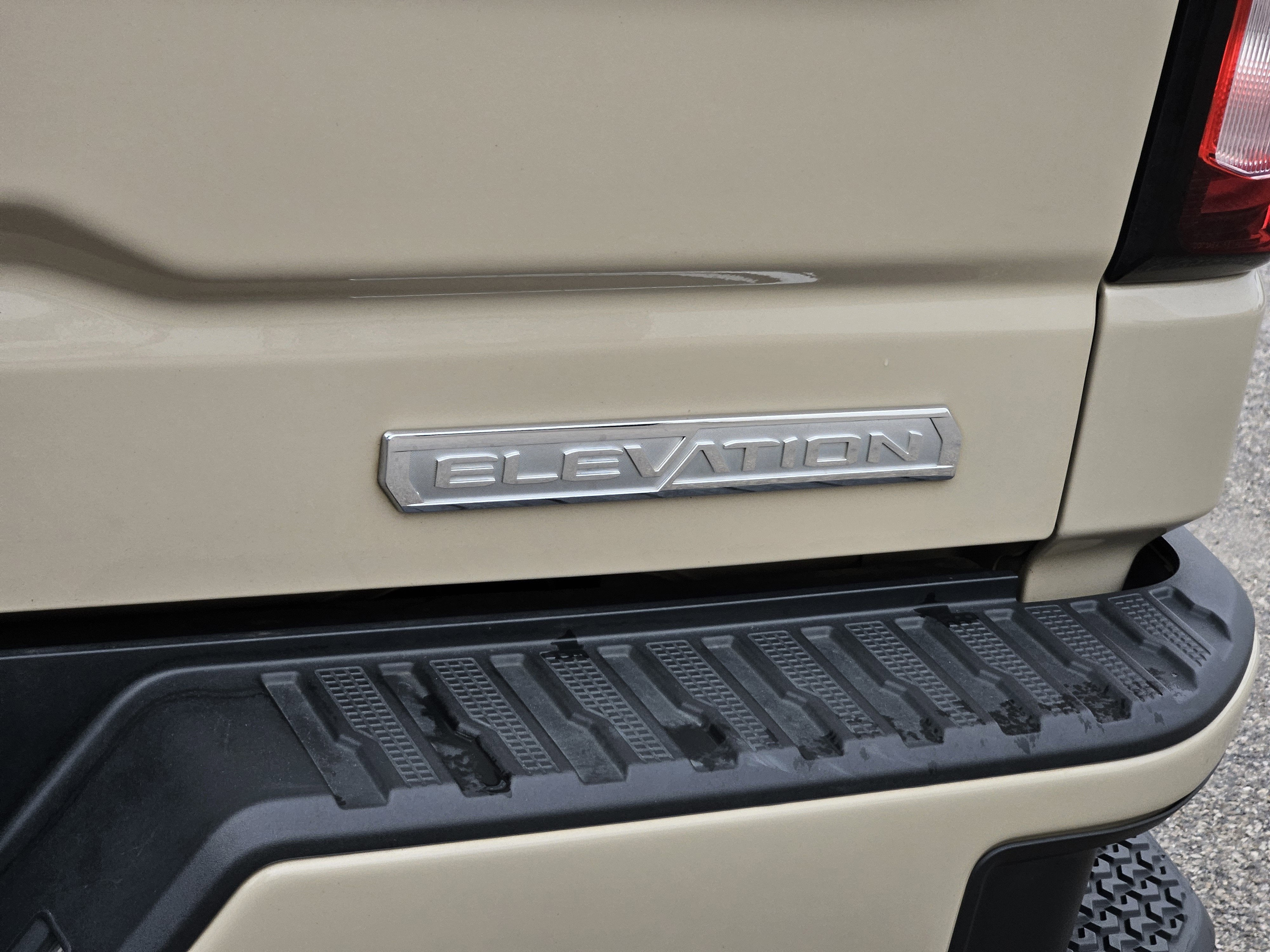 2022 GMC Sierra 1500 Elevation