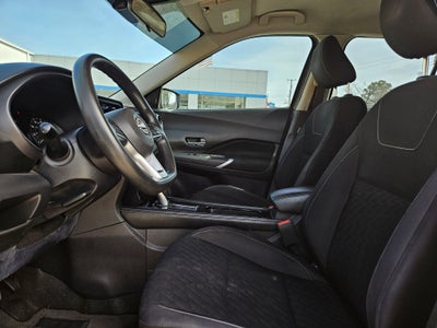 2022 Nissan Kicks SV