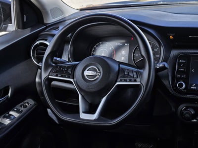 2022 Nissan Kicks SV