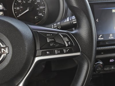 2022 Nissan Kicks SV