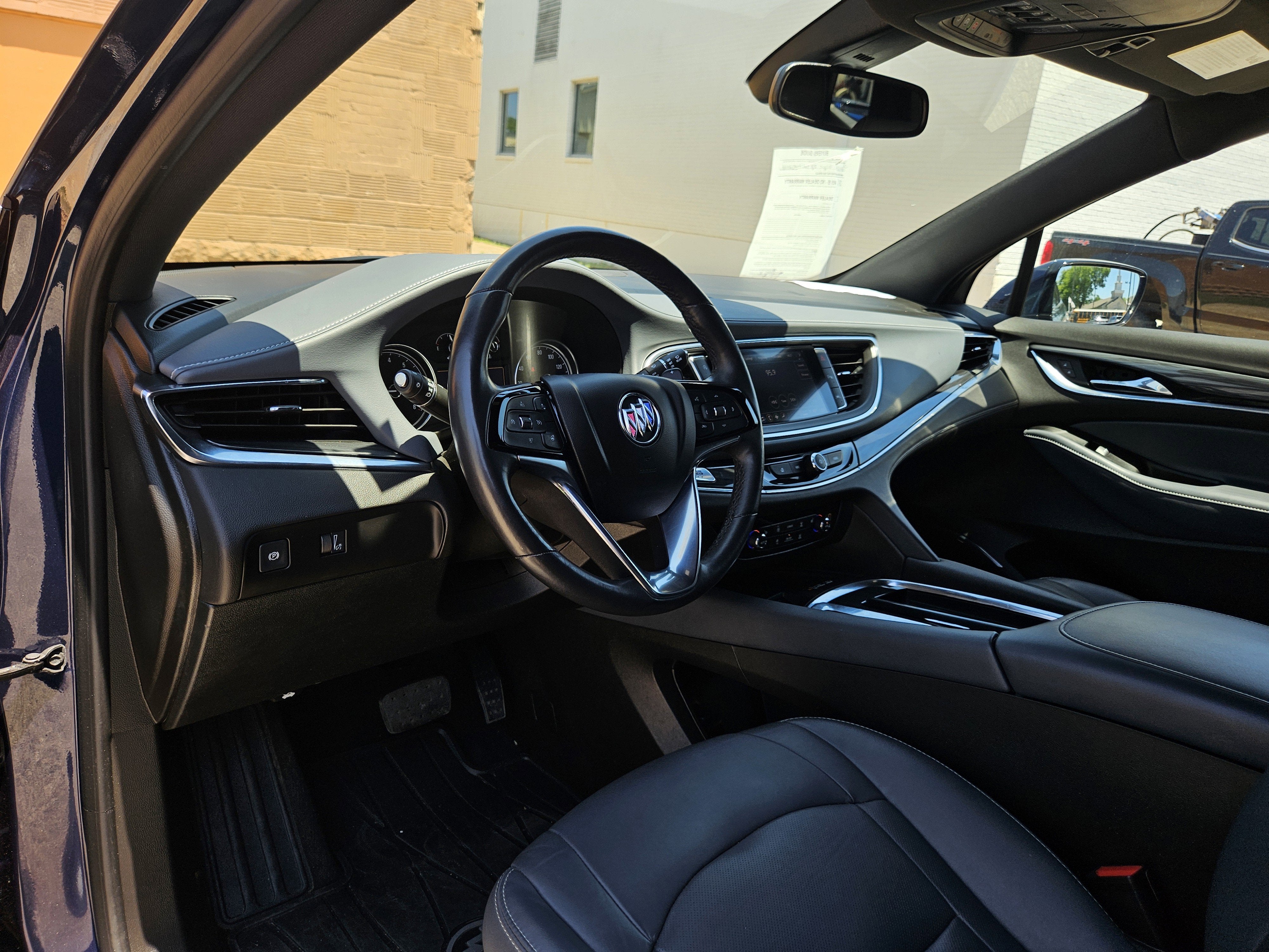 2023 Buick Enclave Essence