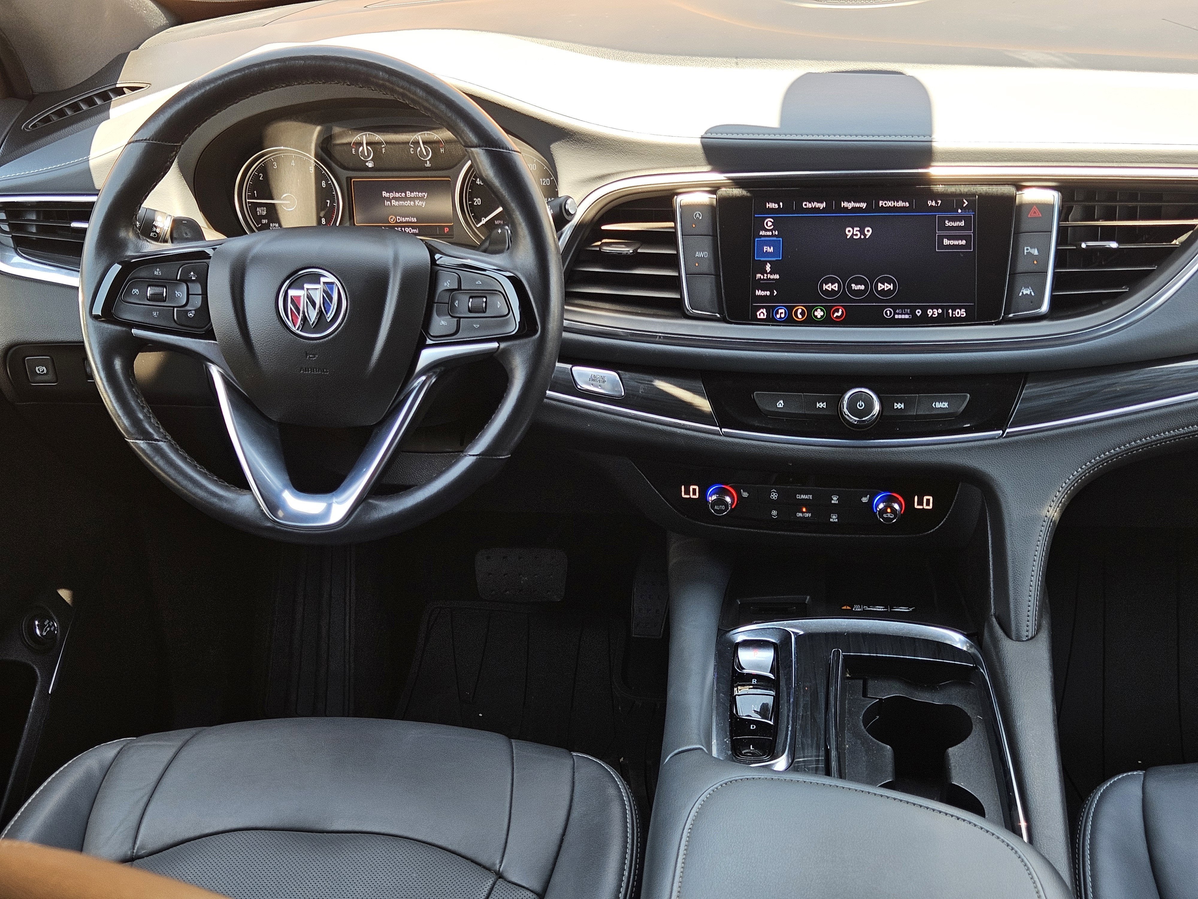 2023 Buick Enclave Essence
