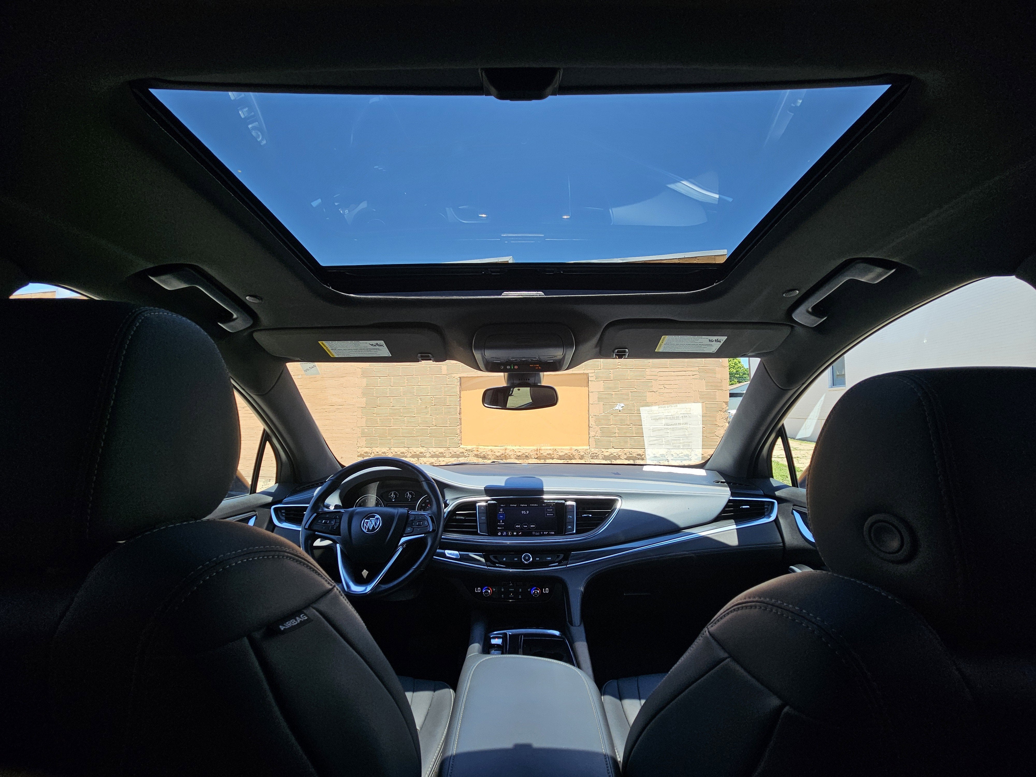 2023 Buick Enclave Essence