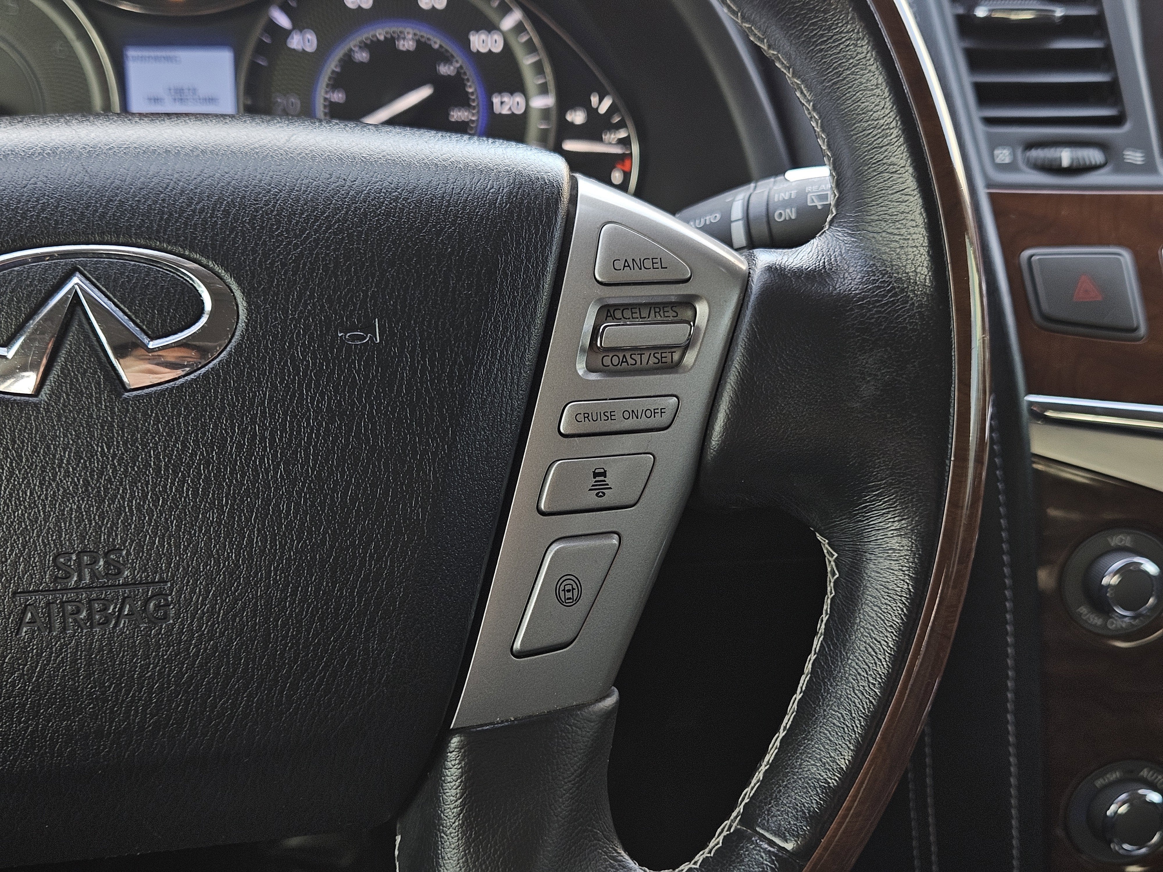 2019 INFINITI QX80 LUXE