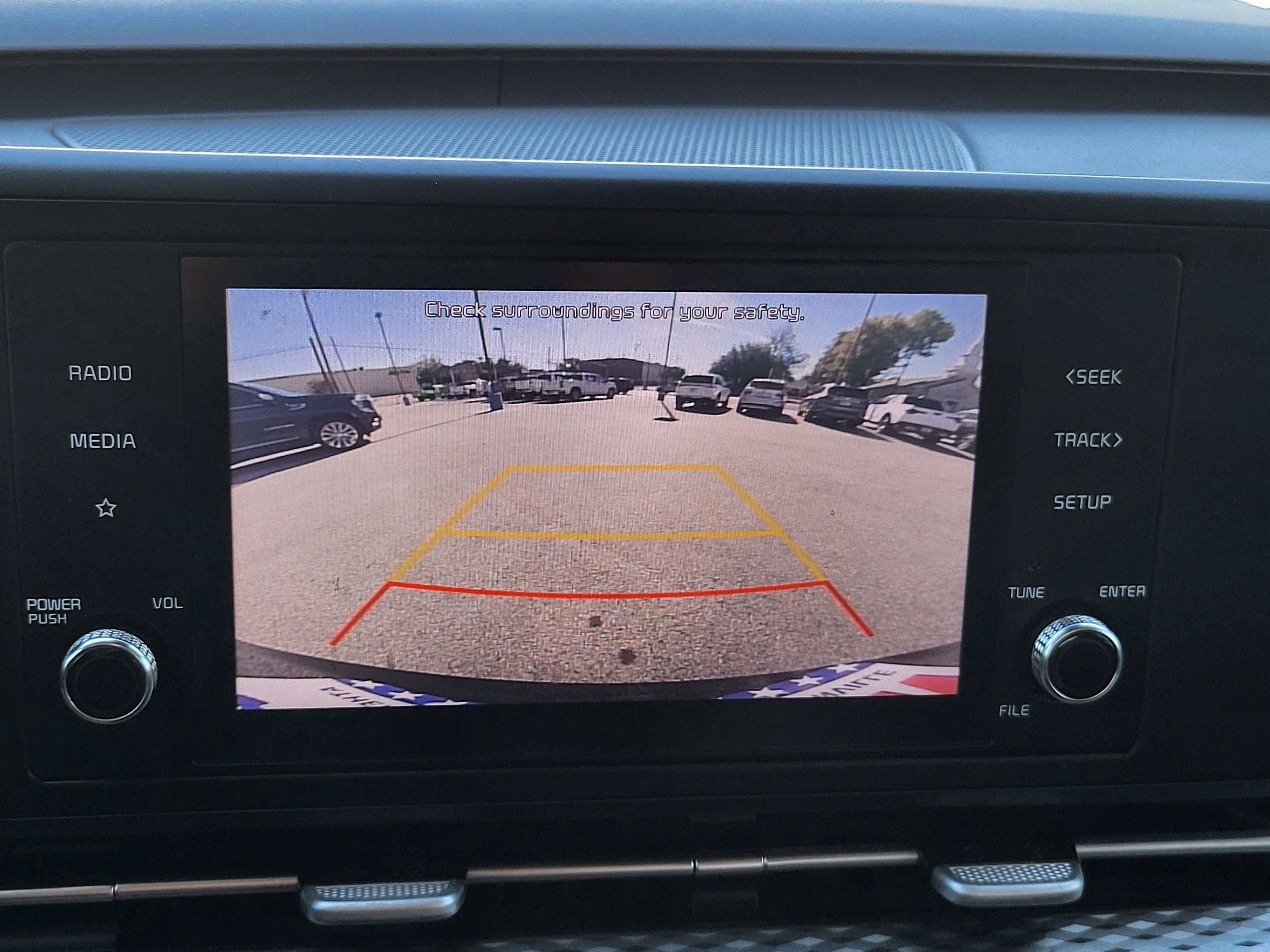 2022 Kia Carnival LX