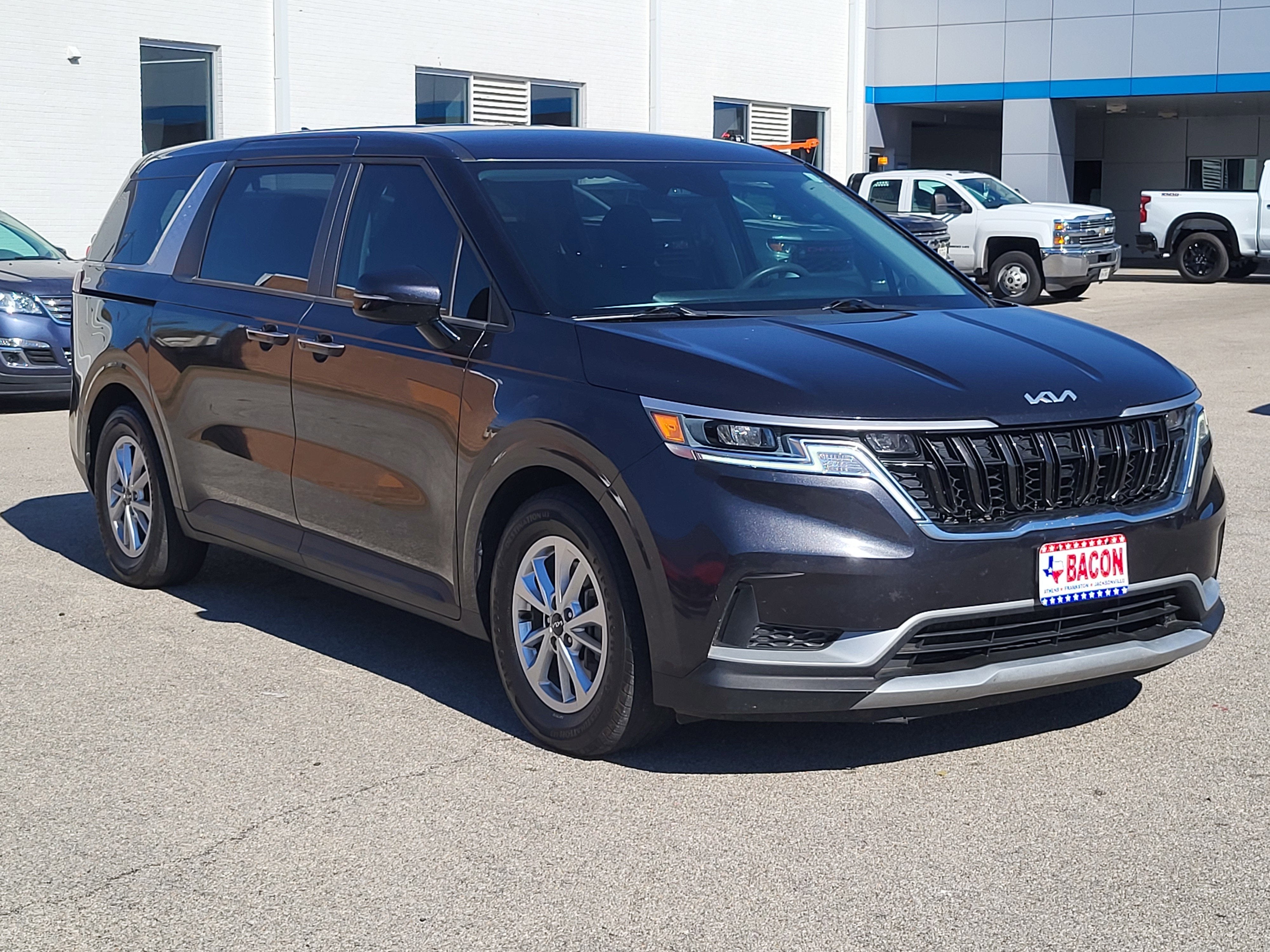 2022 Kia Carnival LX